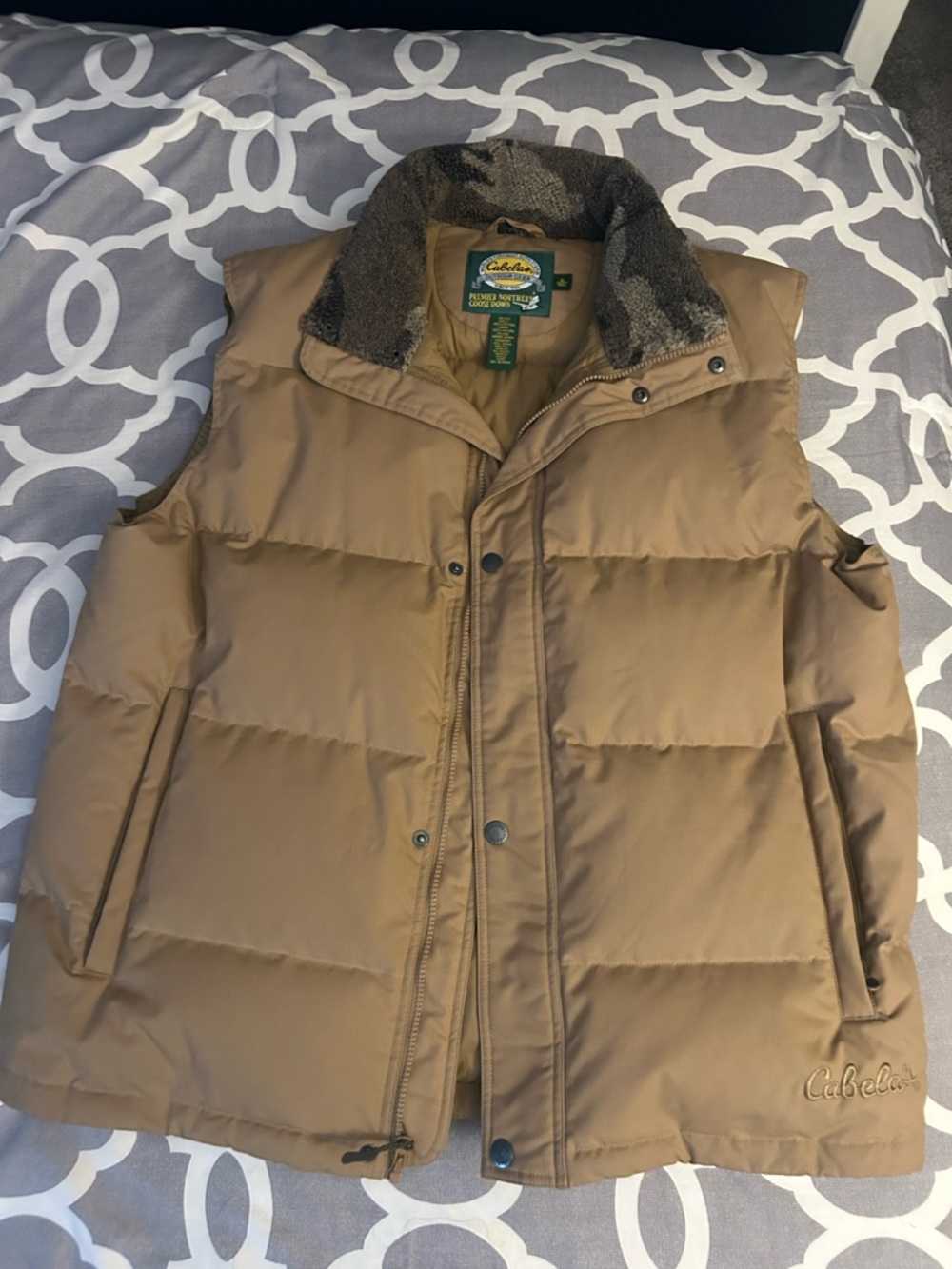 Cabela's Brown Quilted Puffer Vest with Fleece Collar